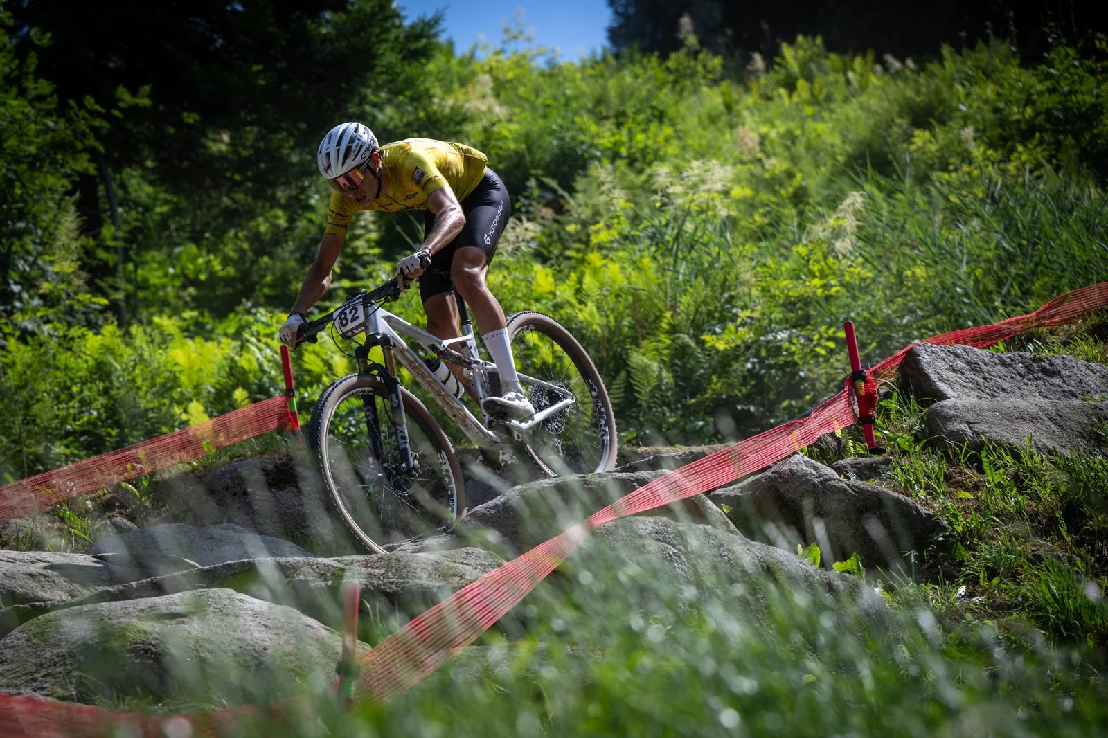 Jules Rossel, VTT XCO, accompagné par Robin Meyer Nutrition
