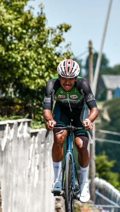 Emmanuel Houcou, cycliste professionnel, suivi par Robin Meyer Nutrition